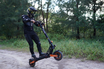 À la découverte du KuKirin G2 Max : un compagnon polyvalent pour les aventures urbaines et tout-terrain